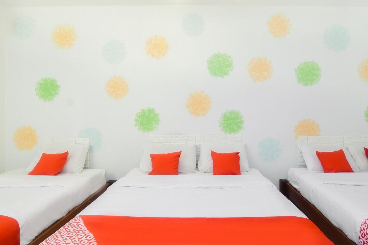 Oyo 44034 Furama Lodging House Kuching Exterior foto