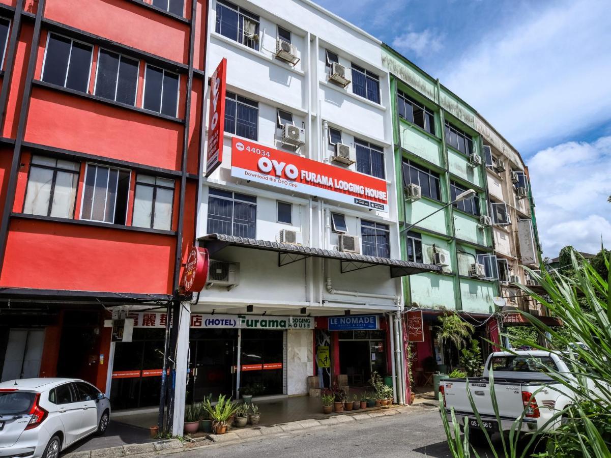Oyo 44034 Furama Lodging House Kuching Exterior foto